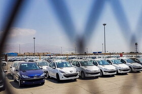 ریزش گسترده قیمت‌ها در بازار خودرو/ رانا پلاس ٢۶٩ میلیون تومان
