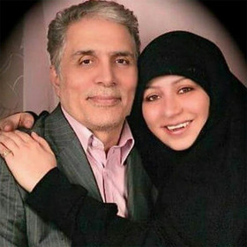عکس دیده نشده از مجری فقید تلویزیون و دخترش