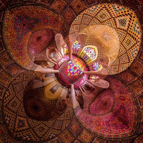 نصیر الملک یا مسجد صورتی – شیراز