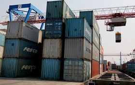 ممنوعیت واردات کالا به ایران، فرصت یا تهدید؟!