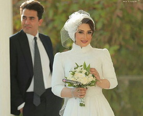 بازیگر سریال «پدر» با لباس عروس در کنار همسرش/عکس