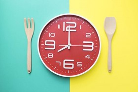 وقت مناسب برای غذا خوردن چه زمانی است؟