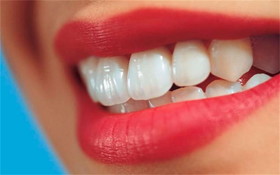 علل بروز دندان قروچه در فرد و راه درمان آن