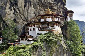 پارو تاکسانگ، یک معبد بودایی معروف هیمالیا واقع در بوتان است.