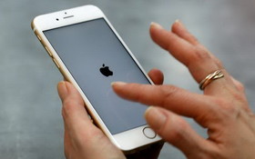 جریمه ۱۵ میلیون یورویی اپل و سامسونگ به دلیل کند کردن عمدی گوشی‌های هوشمند