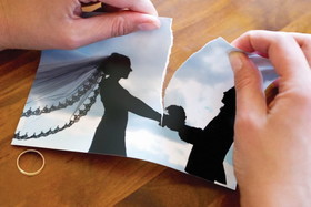 انصراف از نامزدی و وعده ازدواج جرم است؟