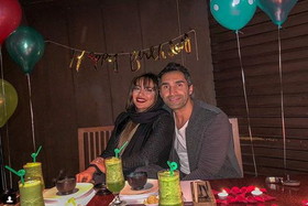 جشن تولد هادی کاظمی در کنار همسرش سمانه پاکدل/عکس