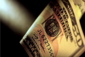 بررسی گرانی دلار در مجلس/ باید سیاست‌ها تغییر کند