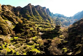 گزارش تصویری از طبیعت زیبای «مخمل‌ کوه» در خرم‌آباد