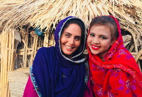 عکس|الناز شاکردوست و دختر بلوچستانی