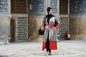 گزارش تصویری از خوشگذرانی خارجی‌ها در بهار اصفهان