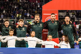 عکس|چرا بازیکنان تیم ملی ایتالیا اینگونه سرود ملی‌شان را فریاد می‌زنند