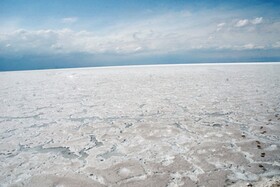 به بهانه انتقال آب از دریای خزر به فلات مرکزی؛ ایران چند دریاچه نمک می خواهد؟!