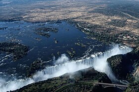 رودخانه زامبزی و آبشار ویکتوریا در آفریقا