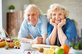 راهکارهای تغذیه‌ای برای مقابله "سالمندان" با کرونا