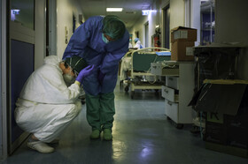 گزارش تصویری از قهرمانان ایتالیایی، ناجیان بیماران کرونایی