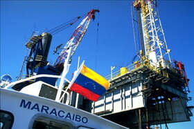 تولید نفت ونزوئلا به ۳۰۰ هزار بشکه در روز کاهش یافت