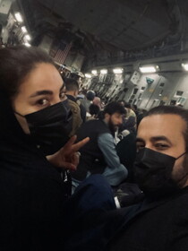 خواننده افغانستانی آریانا سعید در هواپیما هنگام ترک کابل