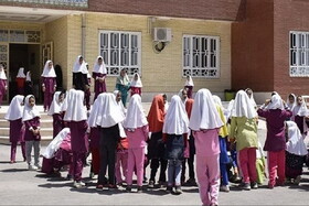 سوال ۶۰ نماینده از وزیر آموزش و پرورش درباره تعیین تکلیف معلمان پیمانی و مهرآفرین