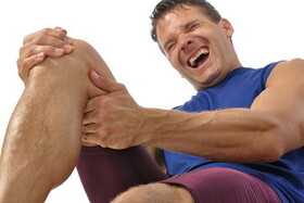 آیا گرفتگی عضلات پا نشانه یک بیماری جدی است؟