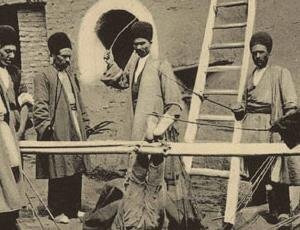 عکس های دیدنی مجازات از جمله زنان در ملاء عام در عصر قاجار