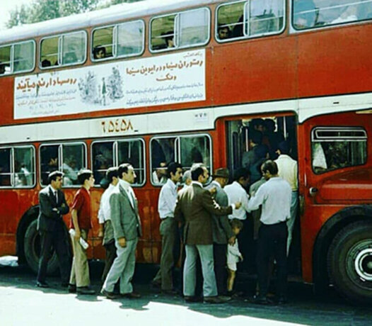تصاویر جالب از اتوبوس‌های دو طبقه در تهران قدیم؛ «روس‌ها دارند می‌آیند»