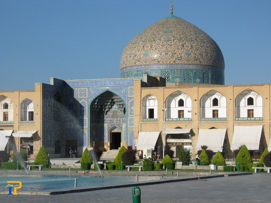 بهترین راه سفر به اصفهان، زمینی یا هوایی؟
