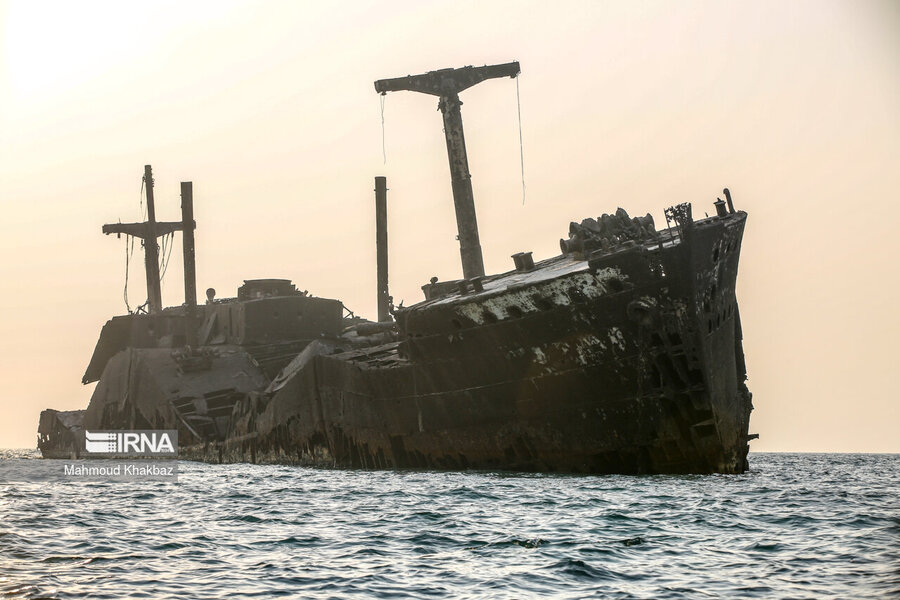 مرگ خاموش کشتی یونانی