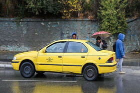 مجوز سازمان تاکسیرانی برای افزایش ۱۰ تا ۱۵ درصدی کرایه‌ها در روزهای بارانی