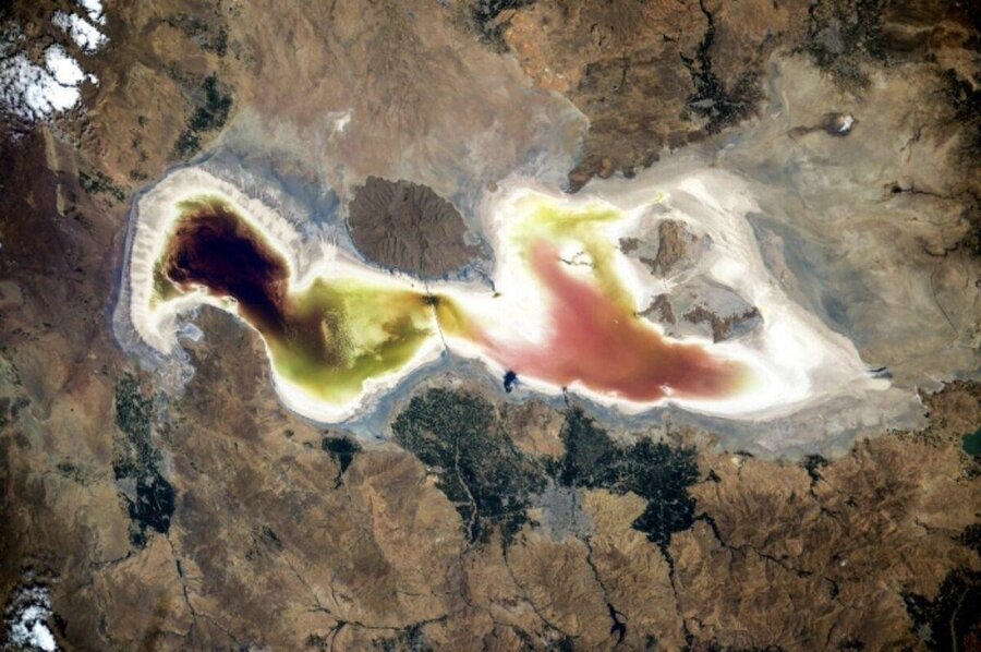 دریاچه ارومیه تمام شد؟(+عکس)