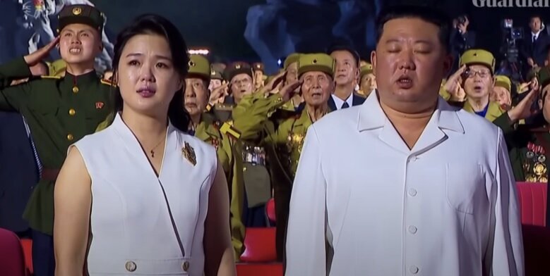 راز گریه‌های جنجالی رهبر کره شمالی فاش شد/ چرا اون همیشه اشک مردم را درمی‌آورد؟